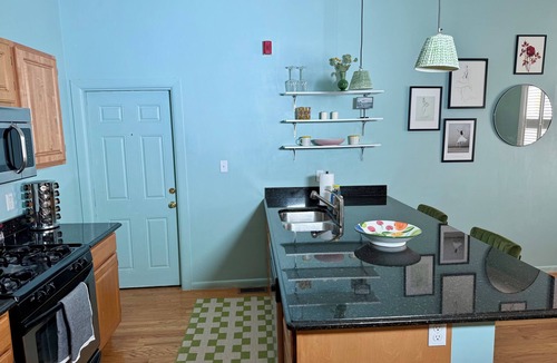 North Cambridge Condo | Adorable 1-bedroom apartment in welcoming Cambridge