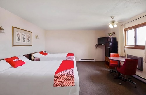 Cheyenne Wells House | Affordable Getaway! Free Parking, Pet-Friendly, Close to Medicine Arrow Park