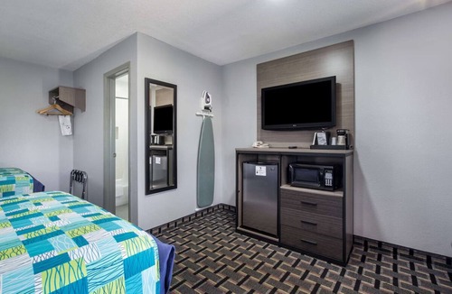 Salem Hotel | Affordable Salem Inn Perfect for Road Trips & Outdoor Adventures