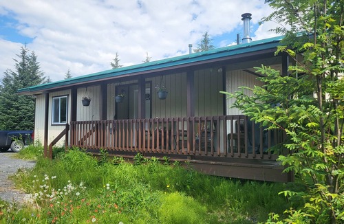 Bear Creek House | Alaska View Lodge