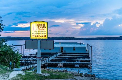 Lake Ozark Hotel | Alhonna Resort