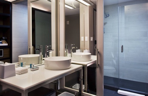 Beachwood Hotel | Aloft by Marriott Cleveland Beachwood