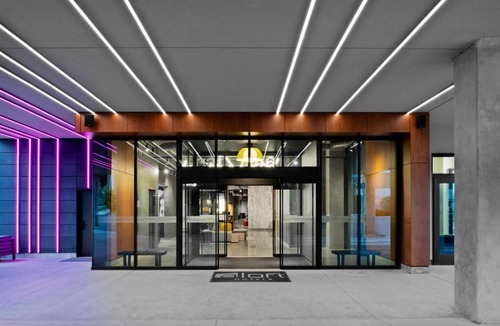 Country Club Plaza Area Hotel | Aloft by Marriott Kansas City Country Club Plaza