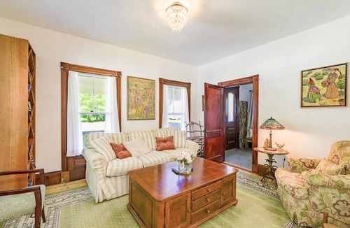 Friendship Apartment | Amazing 2-bdrm apartment in quintessential coastal Friendship, Maine - 1st floor