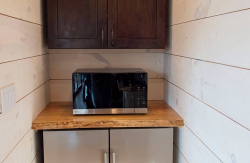 Whitingham Apartment | Amazing 34 foot high shipping container home in Whitingham on Sadawga Lake