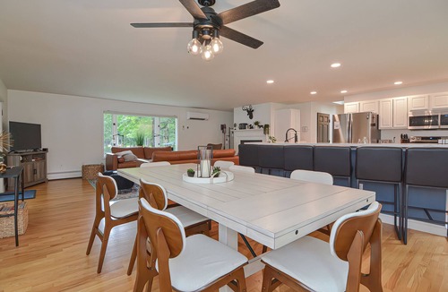 Raymond House | Amazing HUGE 6 bdrm Sebago Lake Waterfront Home