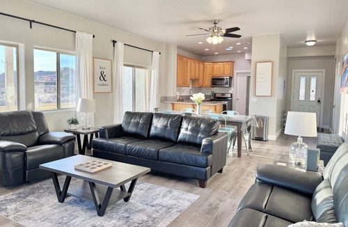 Greenehaven House | Amazing Lake Powell Views, Scenic location, dark sky area, and boat parking