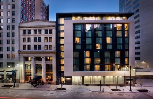 Financial District Hotel | Ambassador Hotel Kansas City, Autograph Collection
