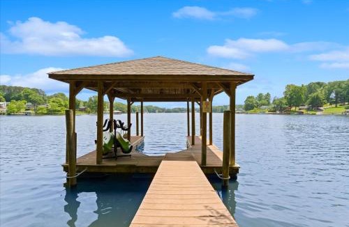 Sherrills Ford House | Ambassador Ridge