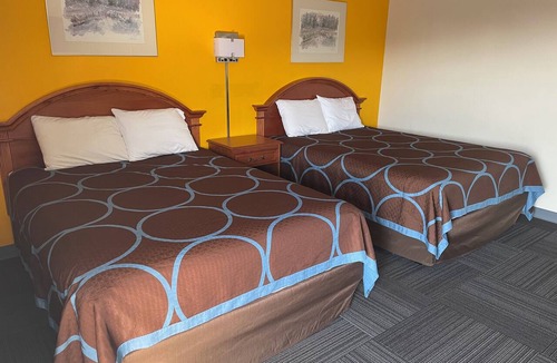 Pratt Hotel | American Inn Motel