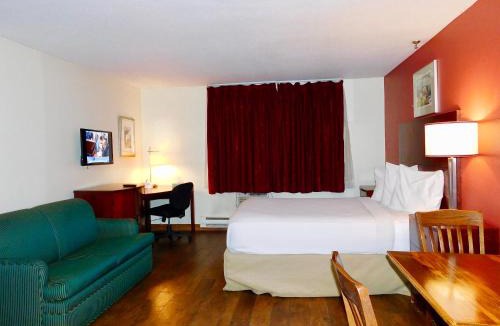Turnagain Hotel | Americas Best Value Inn & Suites Anchorage Airport