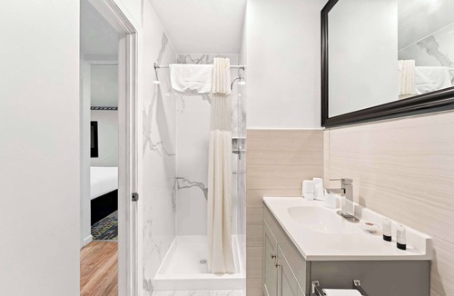 Stonington Hotel | Americas Best Value Inn Stonington Mystic