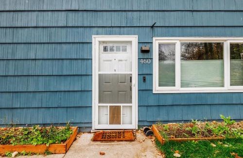 Fairview House | Anchorage City Spacious 6bdr - Entire Complex