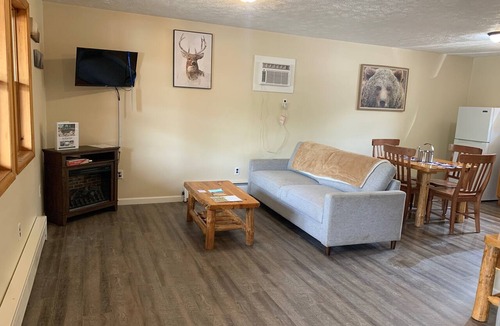 Ohiopyle Hotel | Apartment: Conveniece Meets Adventure in Ohiopyle