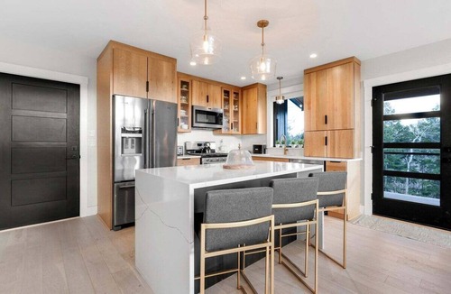 Sunday River Area House | Apres Chalet - Overlooking Sunday River