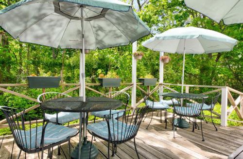 East Marion Bed & Breakfast | Arbor View House Bed and Breakfast