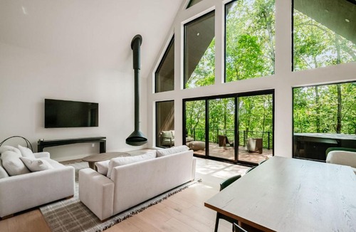 New Plymouth House | Arcadia Hills - Alpine Ridge