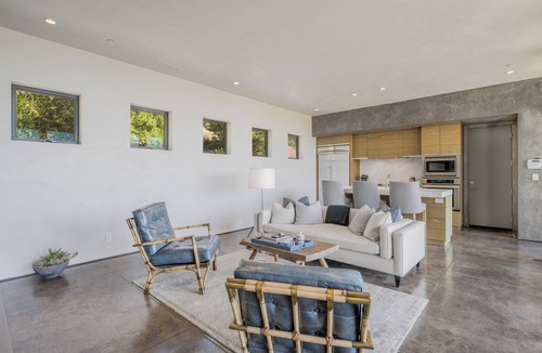 Sonoma House | Architectural Masterpiece in Wine Country