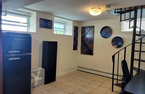 Thompson Square - Bunker Hill Apartment | Art boutique 2-level apartment "Fish Eye" in Charlestown.