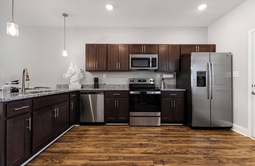Clarksville House | Art House: A Creative Haven