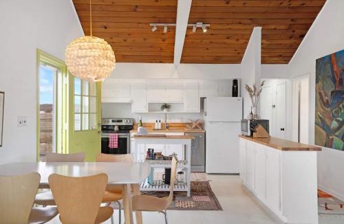 Wading River House | Artist-designed Beach House