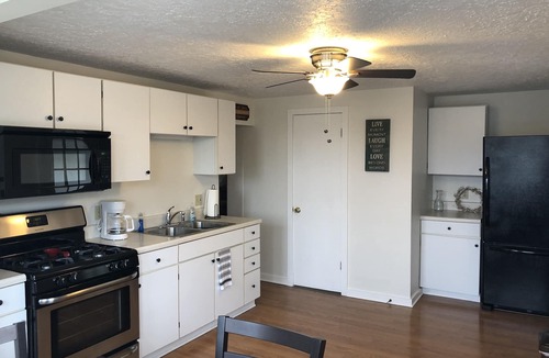Ashland House | Ashland Home- Great Location with nice new furnishings