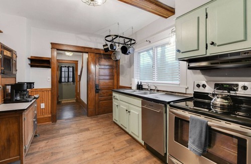 Ashtabula House | Ashtabula Harbor House