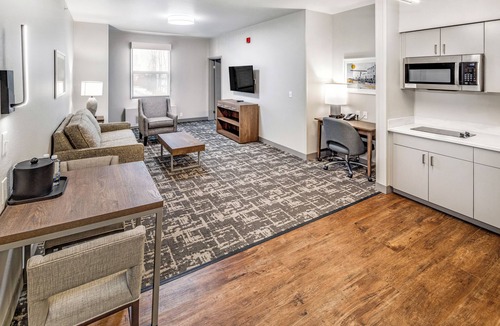 Downtown Anchorage Hotel | Aspen Suites Hotel Anchorage Downtown