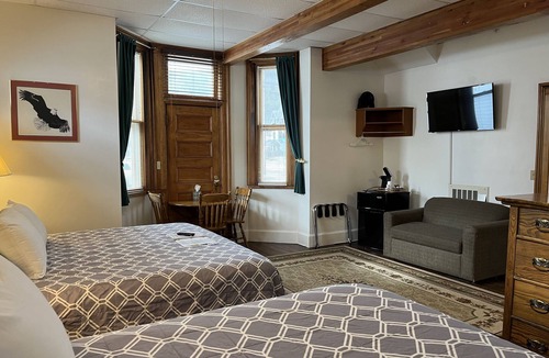 Downtown Skagway House | At the White House