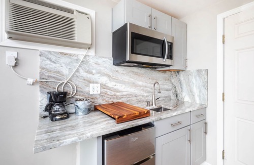 Hampton Hotel | Atlantic Motel