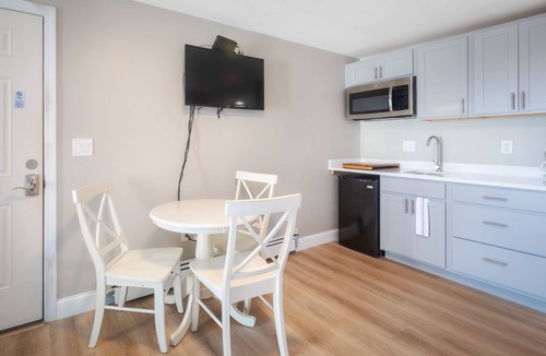 Hampton Hotel | Atlantic Motel