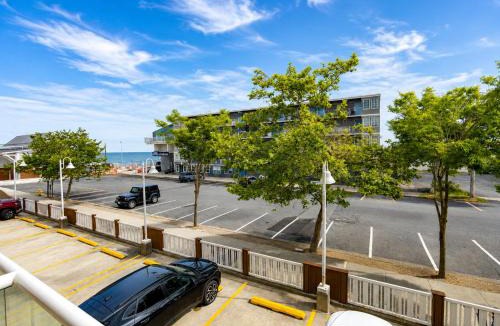 Rehoboth Beach Hotel | Atlantic Sands Hotel and Conference Center