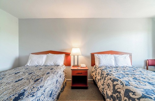 Aurora Hotel | Aurora Adventure Base: 2 Separate Units, Walkable Town, Easy Highway Access