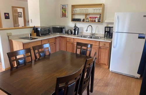 Tok Apartment | Aurora Apartment