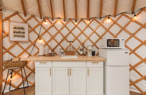 Willow Apartment | Aurora Yurt ~ Recreational Haven