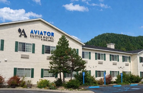 Mendenhall Valley Hotel | Aviator Suites Hotel Juneau King Studio