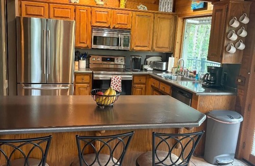 Lost Bridge Village House | Awesome 4-bedroom house with AC in quaint Garfield