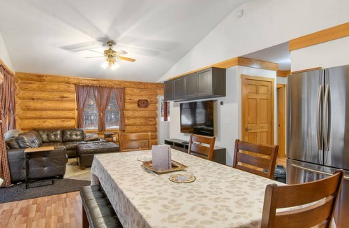 Pittsburg House | Awesome - Snowmobile Ice Fishing