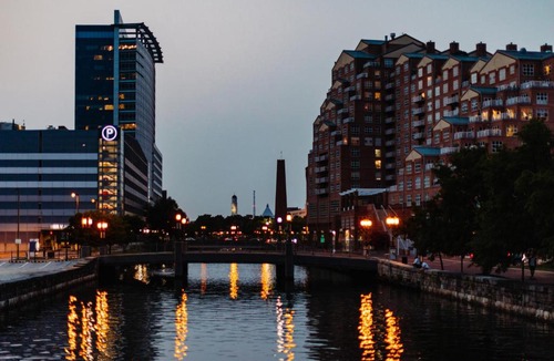 Harbor East Hotel | Baltimore Marriott Waterfront