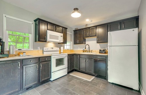Southbury House | Barn House w/Private Pond & Dock in Southbury!