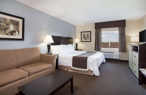 Dale Hotel | Baymont by Wyndham Dale