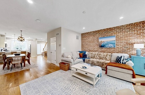 Lewes House | BAYSIDE VISTA - 3BD, 3.5BA - Sleeps 8 - Rare 2-Week Rental *Dog Friendly*