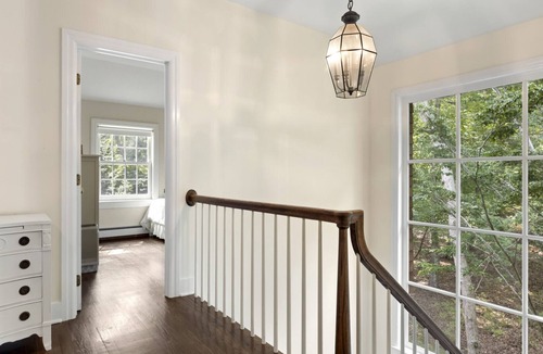 Amagansett North House | Beach and Docking Rights, Light-Filled and Airy Common Spaces, Heated.