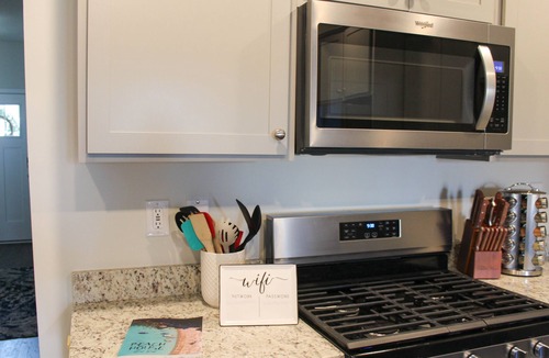 Ocean View House | Beach Life - Townhouse 1.5 miles from Beach