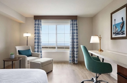 Carlsbad Hotel | Beach Stay | Ocean View Unit | Pool | Pets Are Welcome | Legoland - 3 miles