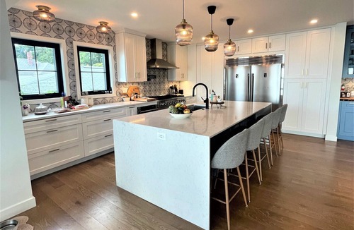 Quincy House | Beachfront Home close to Boston & Cape Cod