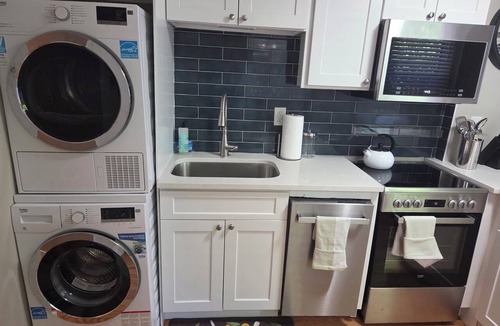 Beacon Hill Apartment | Beacon Hill 2brm/1.5bath