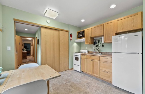 Bear Creek Bed & Breakfast | Bear Lake Lodgings Bed & Breakfast