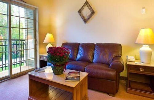 Newbury Apartment | Beautiful 1 bedroom unit at resort, sleeps 4