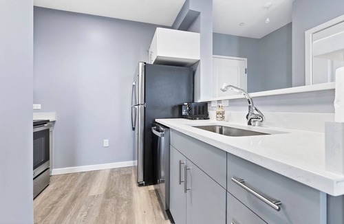 Everett Apartment | Beautiful 1BR Near Encore Boston rzj8